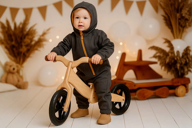 <h4>BALANCE BIKES & RIDE-ONS</h4>