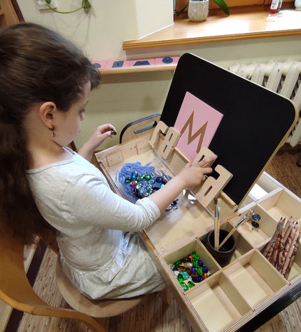 Adjustable Children Montessori Table and Chair Set Julle - Cannon Pink
