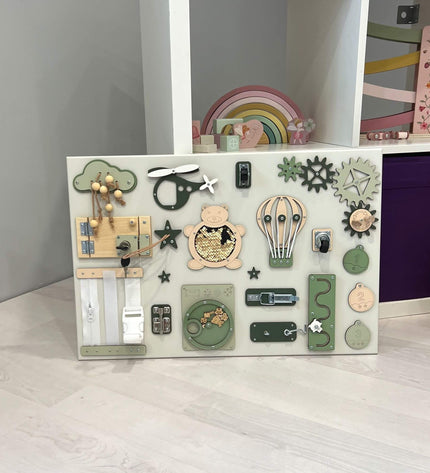 Medium Montessori busy board (40×60 cm)