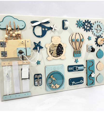 Medium Montessori busy board (40×60 cm)